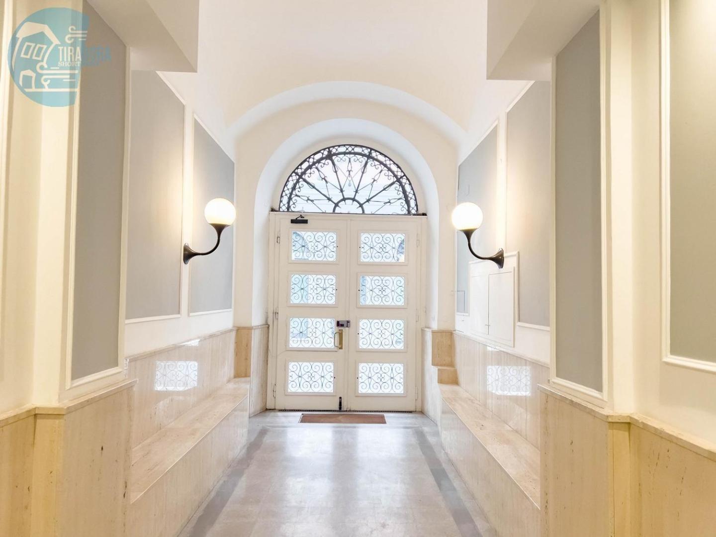 Mazzini 9 Tirabora Short Rent Appartement Triëst Buitenkant foto