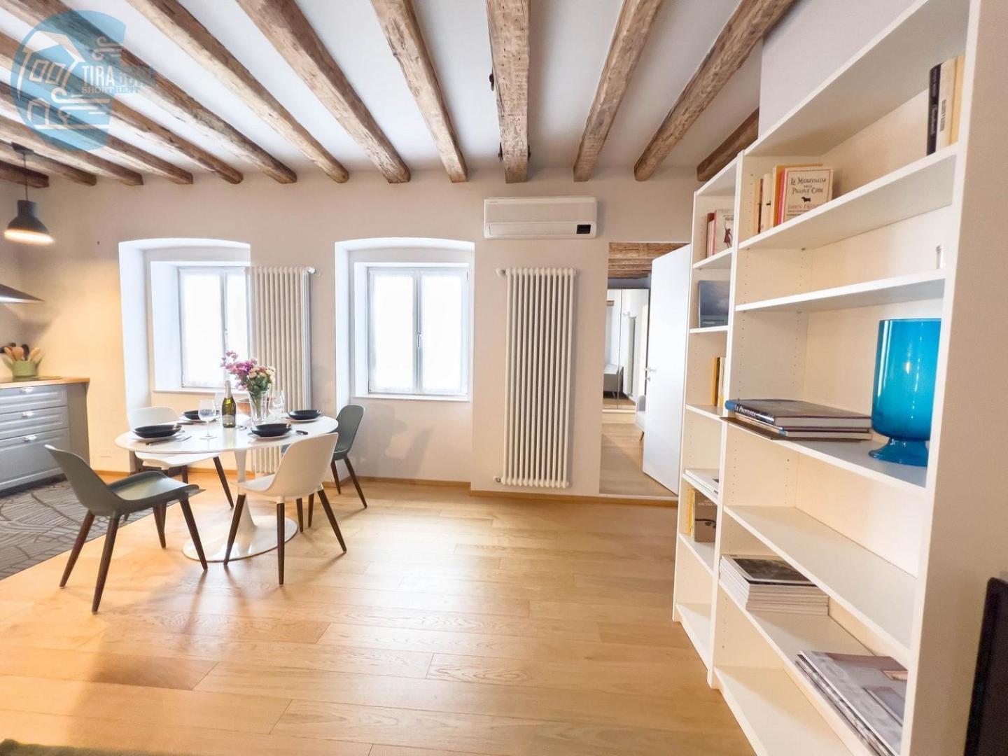 Mazzini 9 Tirabora Short Rent Appartement Triëst Buitenkant foto