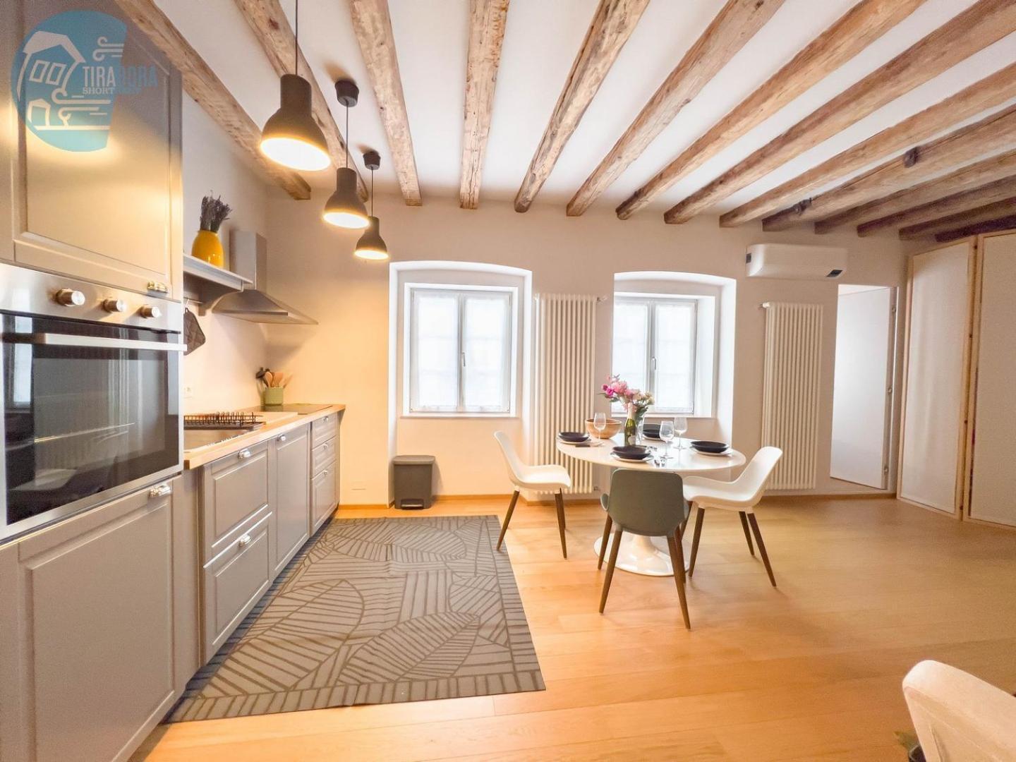 Mazzini 9 Tirabora Short Rent Appartement Triëst Buitenkant foto