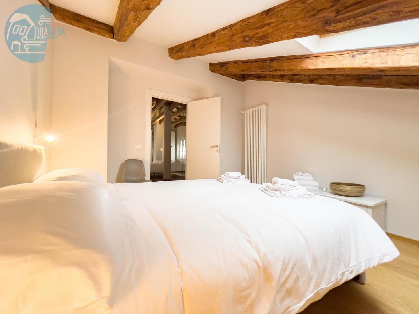 Mazzini 9 Tirabora Short Rent Appartement Triëst Buitenkant foto