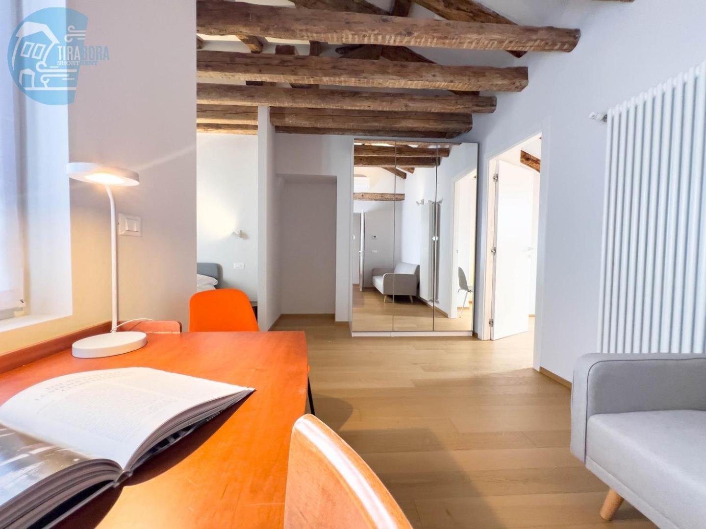 Mazzini 9 Tirabora Short Rent Appartement Triëst Buitenkant foto